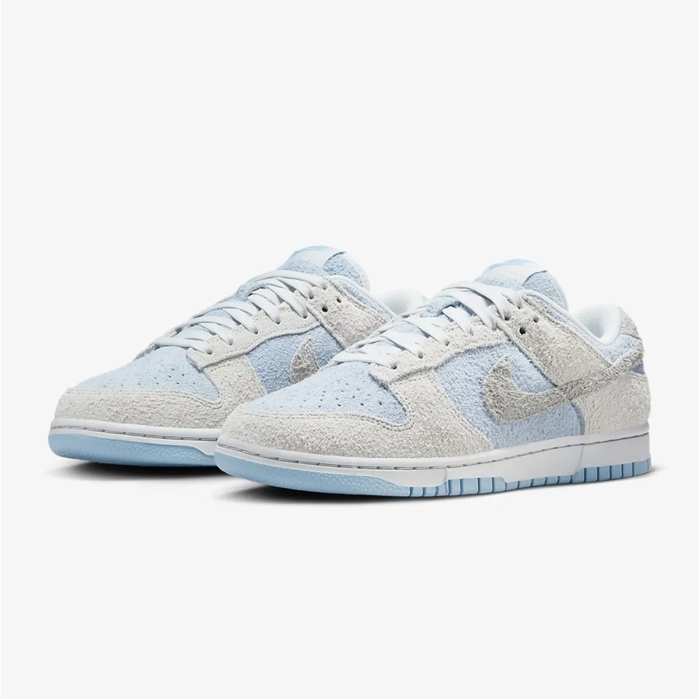Nike Dunk Low Suede